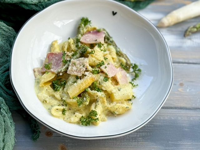 Spargel-Nudel-Topf
